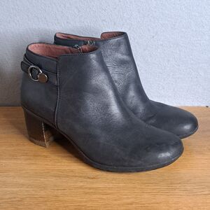 Dansko Perry Black Leather Waterproof Heeled Booties Women 39 US 8.5 Boots